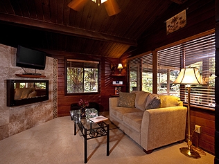 Hapu`u Forest Bungalow